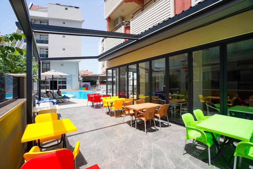 Seren Sari Hotel Marmaris Esterno foto